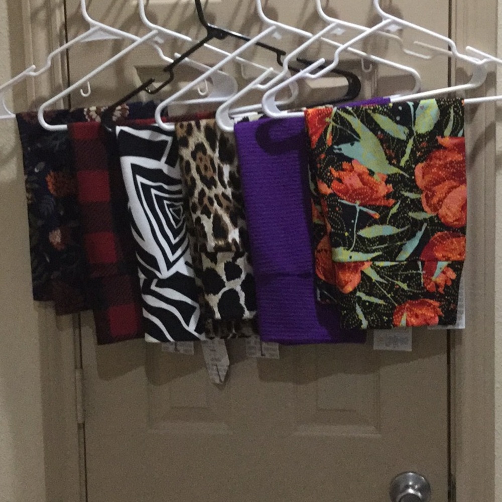 Large NWT Cassies **$10 EACH**